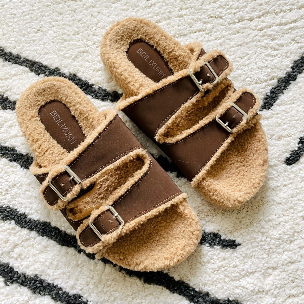 Faux Shearling Slip‎ on